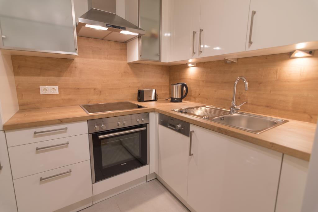 Modern Apartment At Rathaus فيينا المظهر الخارجي الصورة