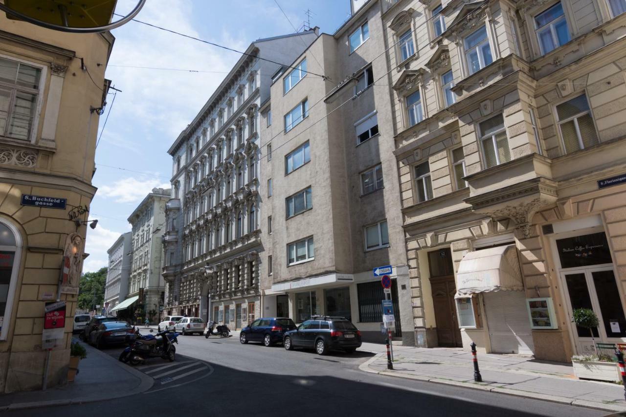 Modern Apartment At Rathaus فيينا المظهر الخارجي الصورة